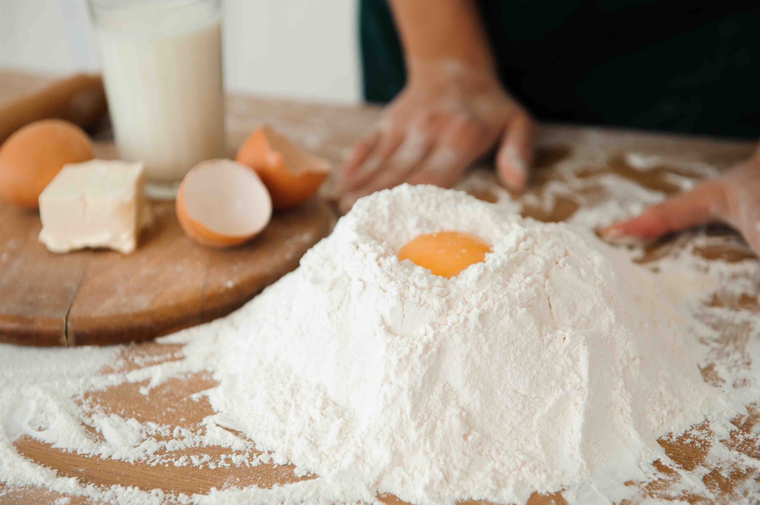 Making pasta dough, this is the best way to do it